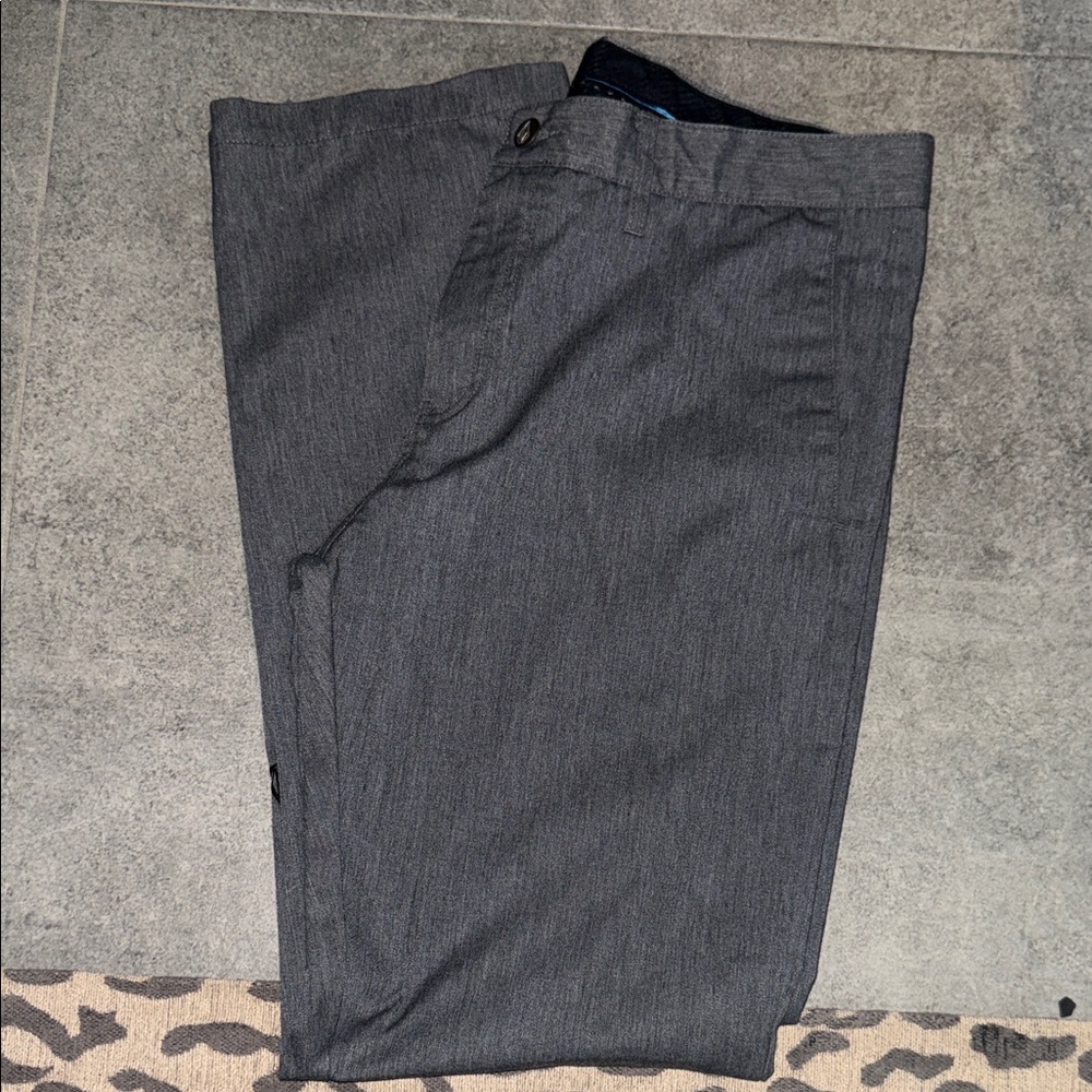 Volcom Men's chinos - Picture 2 of 7